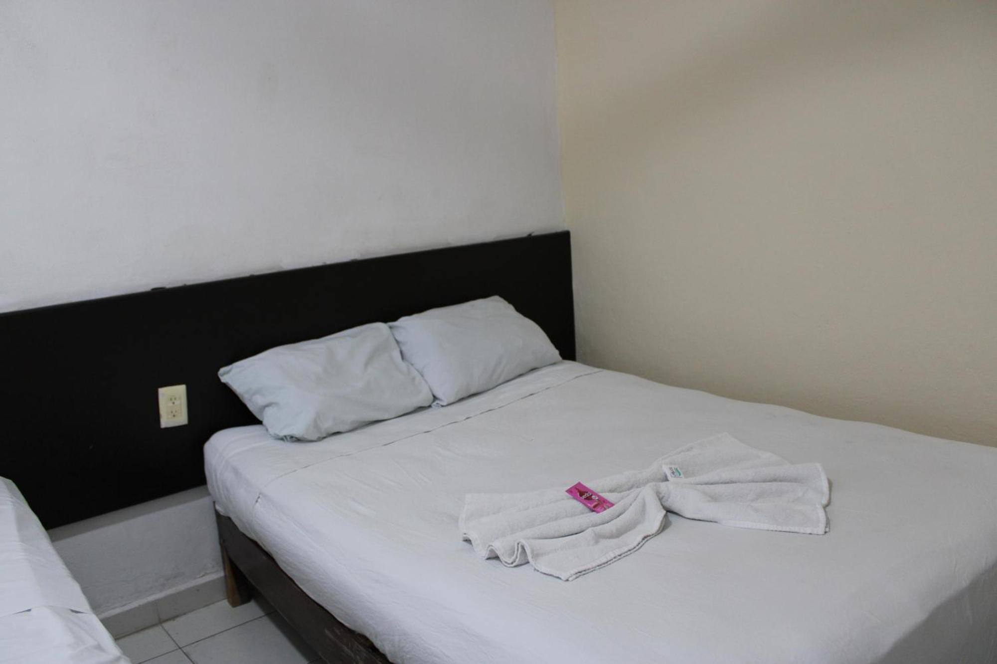 Oyo Hotel Colibri Chetumal Exterior foto